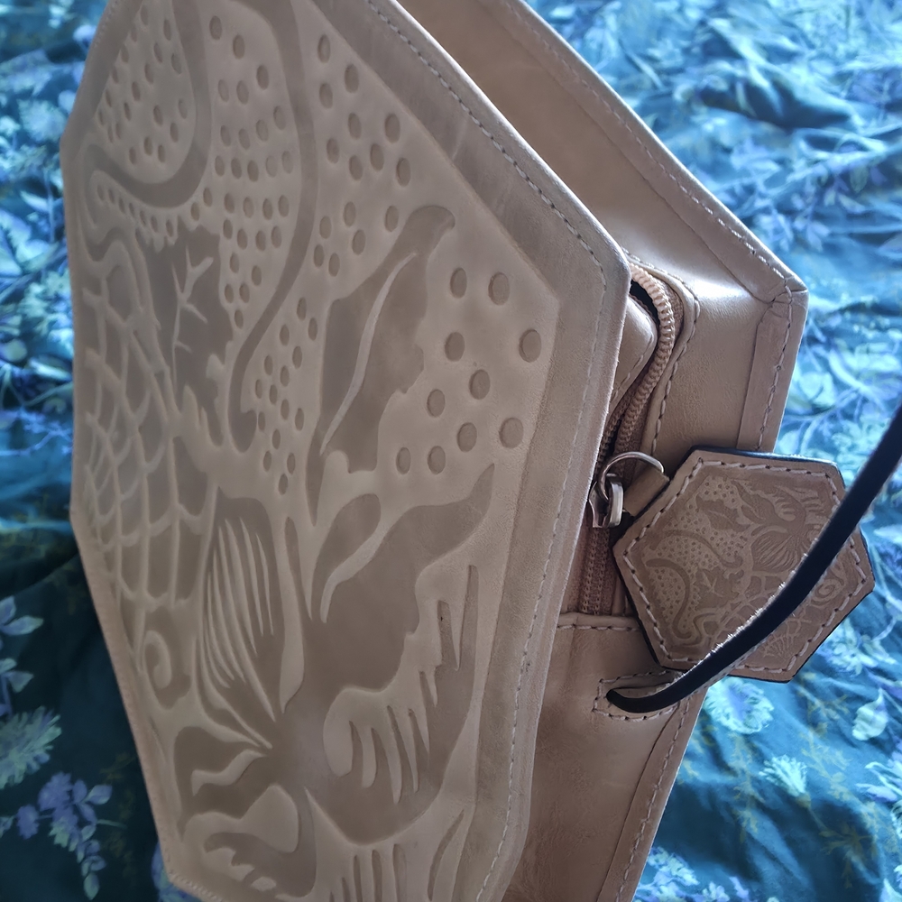 Hexagonal Gaudi print Tan Leather Bag - Picture 5 of 5